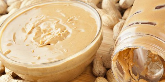 jangan memberikan 10 makanan ini pada balita