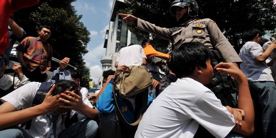 Jelang UN, pelajar SMP terjaring razia saat pesta miras oplosan