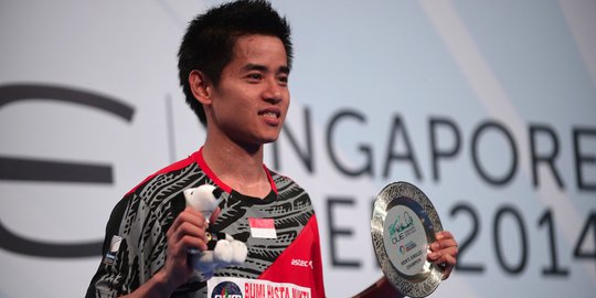 Simon Santoso juara OUE Singapore Open 2014