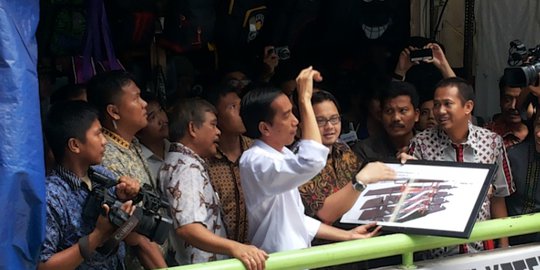 Jokowi resmikan foodcourt Blok G Tanah Abang