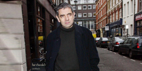 Rowan Atkinson punya kekasih baru!