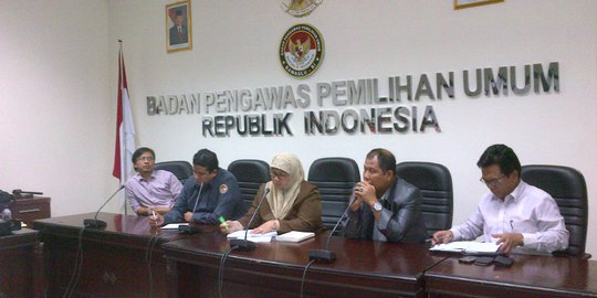 Pemungutan suara banyak masalah, KPU disebut tidak profesional