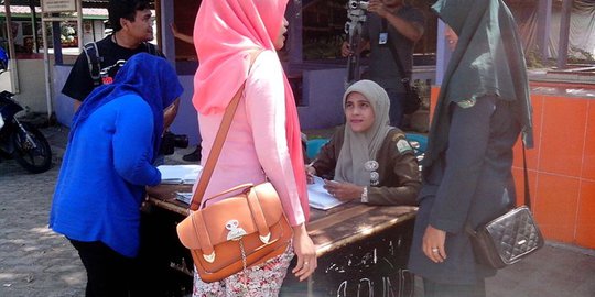 Di Aceh, perempuan pakai celana pendek dan ketat bisa ditahan