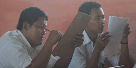 Menengok suasana pelaksanaan Ujian Nasional Paket C di Jakarta