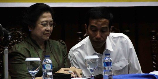 4 Kritikan buat Jokowi saat temui dubes asing