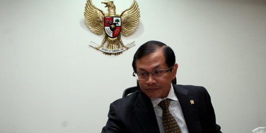 'Soal cawapres Jokowi, biasanya yang remang-remang menentukan'