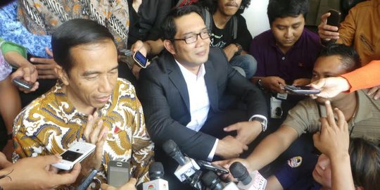 Jokowi takut dimarahi Emil jika tak mampir ke Balai Kota Bandung