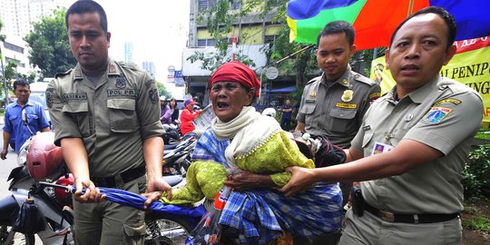 Puluhan gepeng diamankan dalam razia gabungan di Banjarmasin