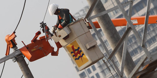 Warga Palembang sebut PLN perusahaan listrik ngeselin