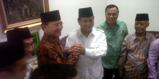 Prabowo disuguhi nasi mandi al jazirah di markas PPP