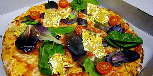 and gold pizza 2420 dolar