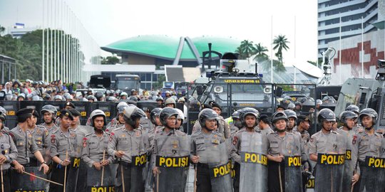 Artis-artis yang gagal dan melenggang ke Senayan