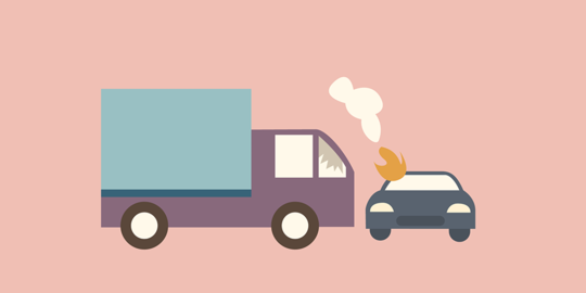 Baru keluar bengkel, Mercy ini ringsek 'dihajar' truk elpiji