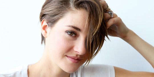 Rahasia cantik alami Shailene Woodley: memakan tanah liat?