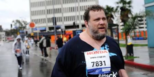 195 kilogram finis marathon dalam 11 jam rev3