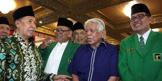 Emron sindir dua menteri kader PPP tak hadir di Mukernas