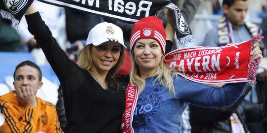 Pesona suporter cantik hiasi leg pertama El Real-Bayern Munich