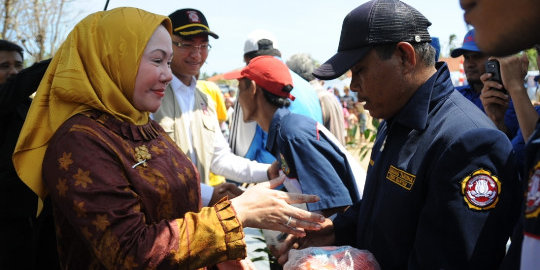 Dua anak Ratu Atut lolos ke Senayan