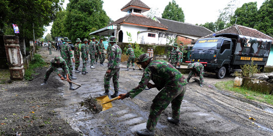 Tentara masuk desa garap kampung terpencil & kawasan kumuh kota