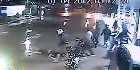 Geng motor pembuat onar di Bandara Hang Nadim diburu polisi