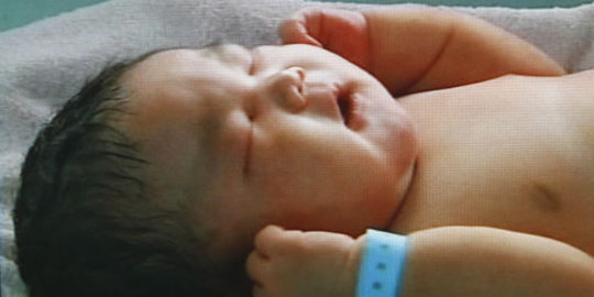 Temuan bayi dalam kardus gegerkan warga Malang