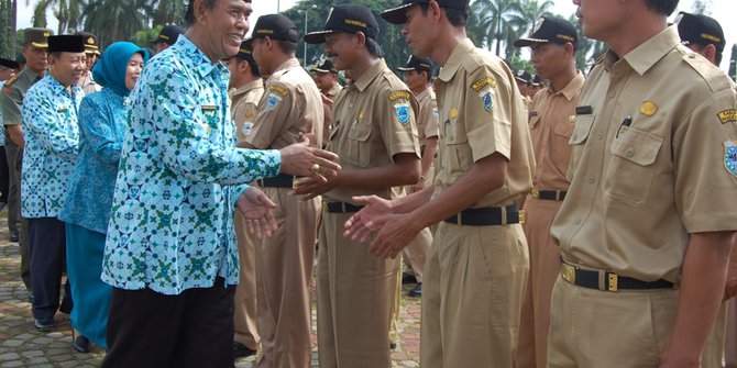  Pakaian dinas DPRD Malang habiskan Rp 654 7 juta merdeka com