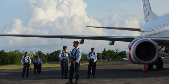 Penjagaan ketat saat Virgin Australia mendarat di Bali