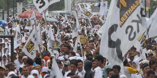 PKS lebih 'klik' dengan Prabowo ketimbang Ical dan Wiranto