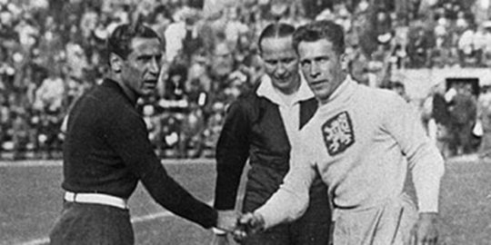 Para kapten juara Piala Dunia: Giampiero Combi (Italia 1934)