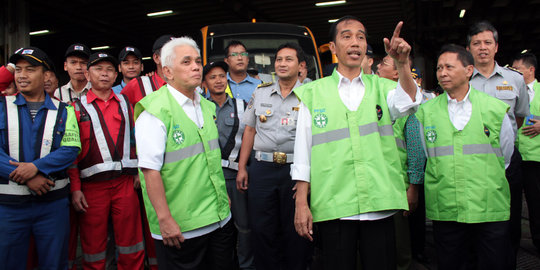 4 Alasan dan pertimbangan Jokowi berani hapus subsidi BBM