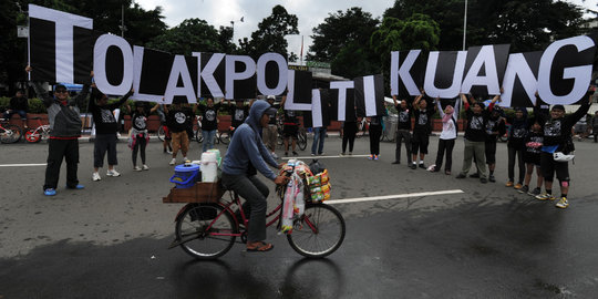 2 Caleg di Riau terduga politik uang segera diadili