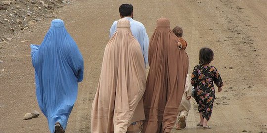 Suami istri Afghanistan potong kuping dan hidung ulama