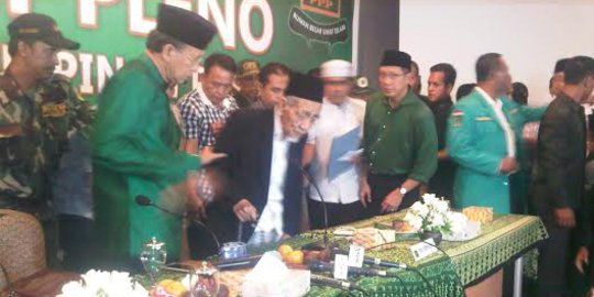 Kiai sepuh & kader PPP Jateng tolak koalisi dengan PDIP