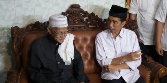 Kiai Mansyur restui Jokowi jadi capres karena merakyat