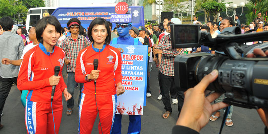 Cerita polisi cantik Briptu Eka Frestya akhiri masa lajang