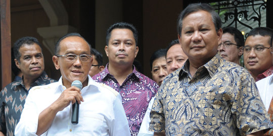 Siang ini, Ical balas datangi Prabowo di Hambalang