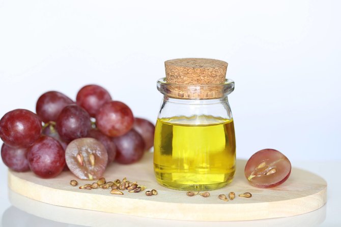 ilustrasi minyak biji anggur