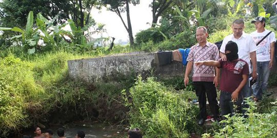 Lokasi pemandian tempat Emon nyodomi puluhan anak akan diratakan