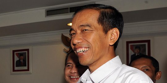 Jokowi cari cawapres yang senang kerja di balik meja