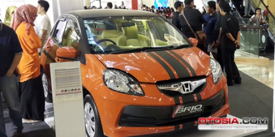 Dilengkapi teknologi canggih, masyarakat ingin memiliki mobil LCGC ini