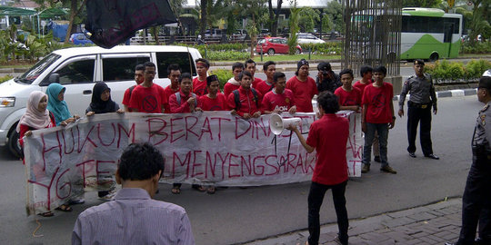 Demo di Tipikor, pemuda Banten siap hadang Atut usai sidang