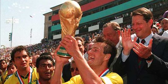 Para kapten juara Piala Dunia: Dunga (Brasil 1994)