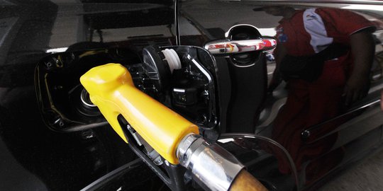 Menperin siapkan aturan lubang bensin mobil murah diperkecil
