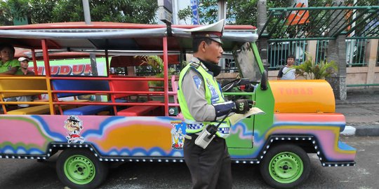 4 Korban odong odong vs truk  molen dimakamkan merdeka com