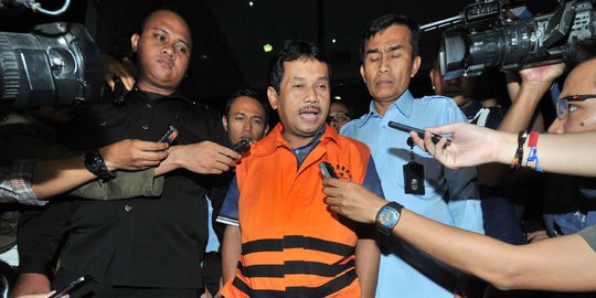 Lewat tengah malam, bupati Bogor dijebloskan ke tahanan KPK