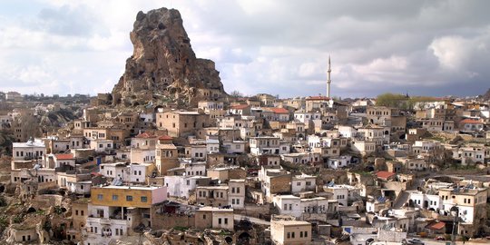 7 Pemukiman kuno yang dibangun dengan 'memahat' bukit
