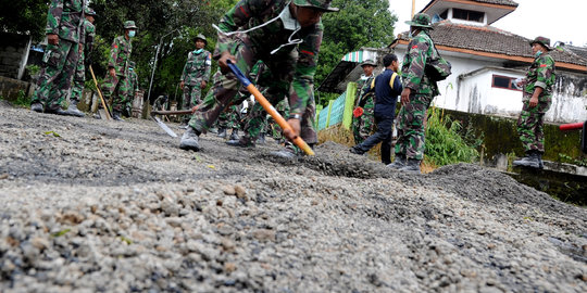 Tempat bersejarah di Jayapura dibersihkan TNI