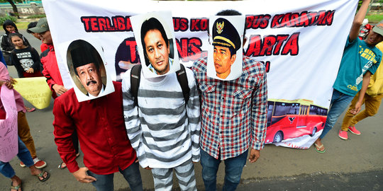 Aksi demo mahasiswa tuntut penuntasan kasus korupsi Transjakarta