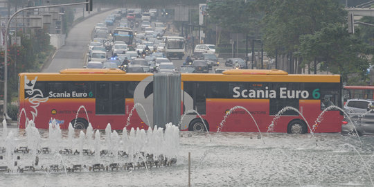 Ahok: Saya maunya bus Transjakarta standar tertinggi