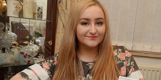 Punya penyakit aneh, remaja ini muntah hingga 20 kali per jam!